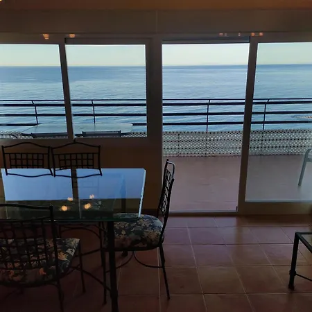 In First Line Apto. 12-6 Apartamento *